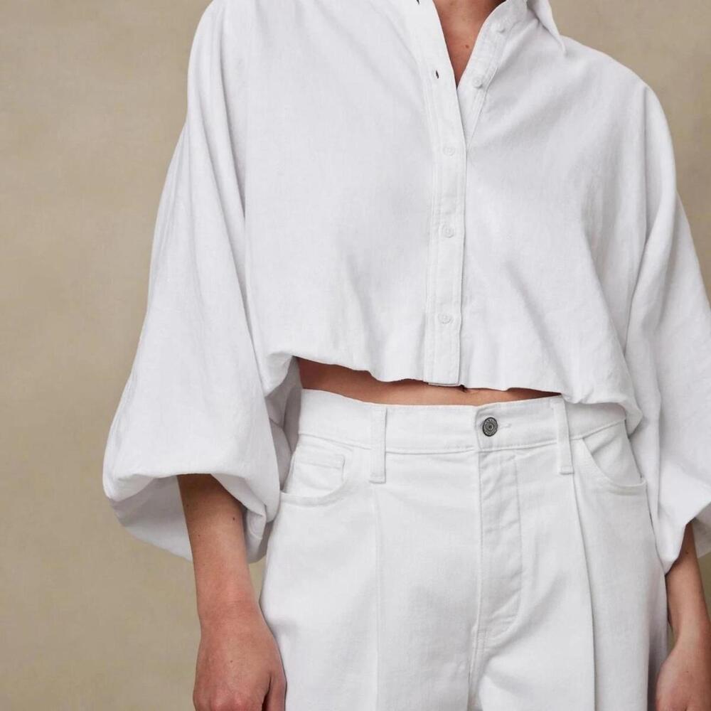 Banana Republic Size 27/4; Banana Republic Wide Leg Cropped White Jeans - Picture 2 of 6